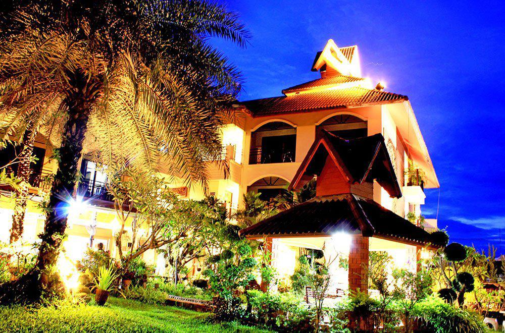 Phoom Thai Garden Hotel Phrae Exterior foto